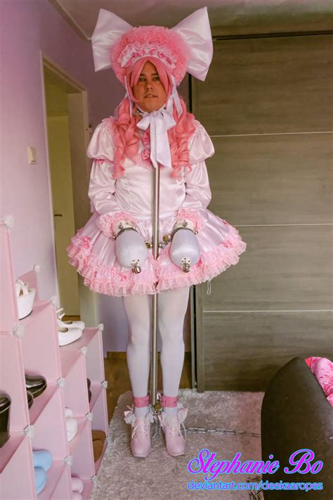 Sissy bondage .